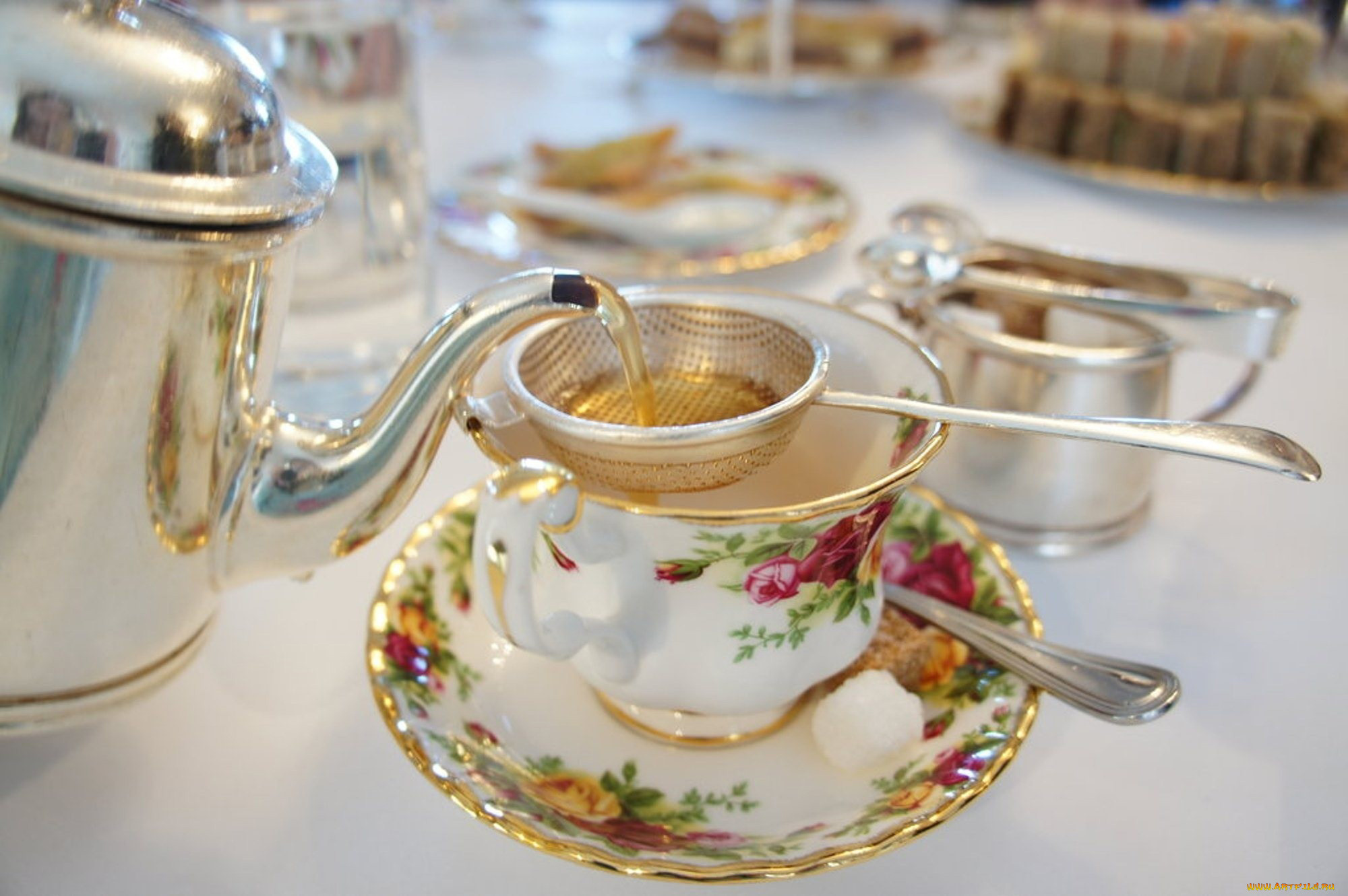 13 чашек чая. Красивая посуда. Чаепитие. Красивые чашки для чая. Красивая чашка с чаем.